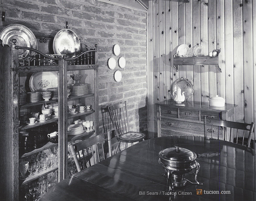 1958 home photos: Early Americana and do-it-yourself construction